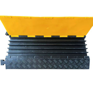 Couvercle de protection de câble en caoutchouc robuste de haute qualité à 5 canaux en PVC pour chemin de câbles - Product Image 6