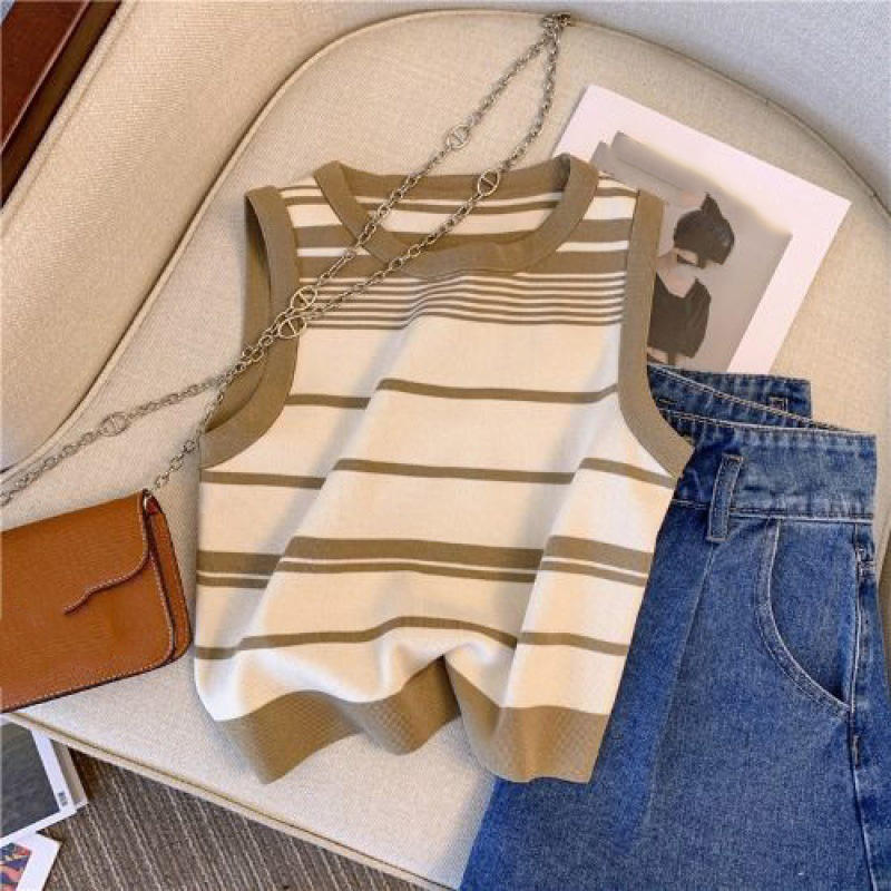 สีน้ำตาล