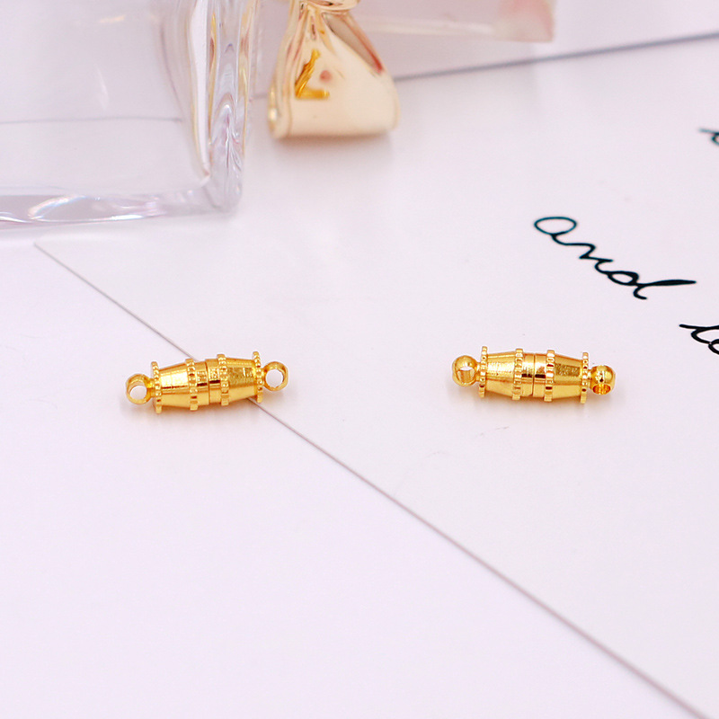 Style 1 Or 18 carats
