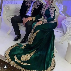 Caftan élégante de créateur, belle robe de mariage et de fête, avec des perles de verre de cristal décoratives en pierre, travail = 2021 - Product Image 1
