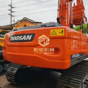 รถขุดดิน Doosan DX225LCA มือสอง รถขุดดินดูซาน 22 ตัน รถขุดไฮดรอลิกมือสอง สำหรับงานก่อสร้างถนนและงานดินดิน - Product Image 2