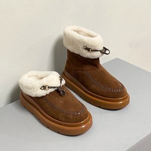 รองเท้าบูทมิดิแบรนด์ดีไซเนอร์สุดหรู คุณภาพสูง หน้าผ้ากำมะหยี่ พื้นรองเท้าหนังแท้ สำหรับผู้ชายและผู้หญิง ให้ความอบอุ่นและสวมใส่สบาย - Product Image 4