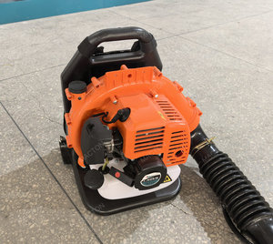 Soffiatore Industriale a Benzina EB808 con Design Leggero e Facile da Trasportare, Attrezzatura a Doppia Spalla per Lavori Stradali - Product Image 5