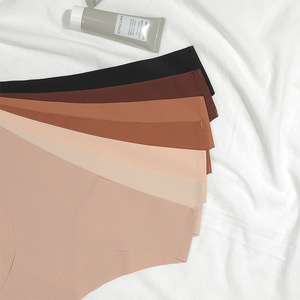 <span class=keywords><strong>Intimo</strong></span> <span class=keywords><strong>donna</strong></span> senza cuciture all'ingrosso, stile europeo e americano, bikini estivo leggero <span class=keywords><strong>taglie</strong></span> forti in seta ghiaccio a vita bassa effetto nude - Product Image 4