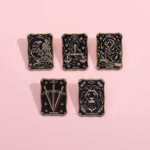 Bros Pin Enamel Tarot Bentuk Bintang, Jam Matahari, Bulan, Gaya Gothic Hitam Kotak, Bahan Alloy Punk - Product Image 1