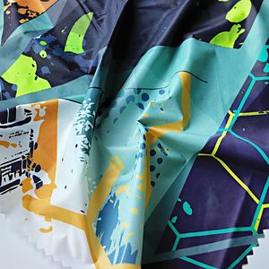 通気性のあるリサイクル100%ナイロン裏地生地（ダウンプルーフ・シレ加工） - Product Image 1