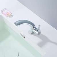 Nouveau design Robinet de lavabo en laiton noir mat en forme de lune, monocommande, à poser sur le comptoir, mitigeur eau chaude et froide pour salle de bain