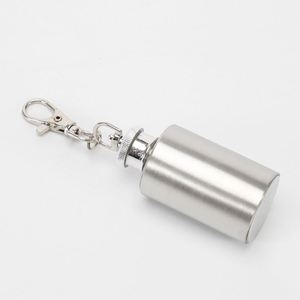 Mini Botella de Vino Portátil de 1 Onza, de Acero Inoxidable 304, con Forma de Cilindro, para el Hogar, con Llavero, Segura para Contacto con Alimentos, con Logotipo Personalizado, Clásica y Moderna - Product Image 3