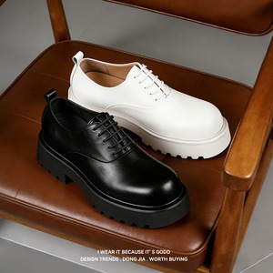 Zapatos de tacón alto blancos de diseño original para hombre, suela gruesa de 6 cm, hechos de cuero de grano completo en el interior y exterior. - Product Image 2