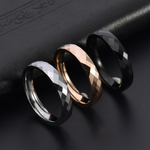 MECYLIFE gioielli di moda tungsteno anello 6mm <span class=keywords><strong>signore</strong></span> dell'anello placcato in oro per uomo impermeabile gioielli alla moda all'ingrosso - Product Image 1