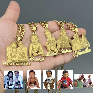 Collier avec pendentif <span class=keywords><strong>photo</strong></span> gravé personnalisé Qiuhan ODM/OEM, or 18 carats, bijoux avec breloque <span class=keywords><strong>photo</strong></span> personnalisée, cadeau pour femme et famille - Product Image 1