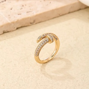 Nieuwe mode Europese en Amerikaanse hiphop <span class=keywords><strong>punk</strong></span> gebogen nageldesign zirkoon vergulde <span class=keywords><strong>ring</strong></span> voor zowel mannen als vrouwen - Product Image 4