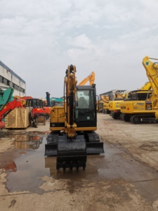 Excavatrice CAT 305.5E2 d'occasion avec des performances stables et des faibles consommations <span class=keywords><strong>de</strong></span> carburant - Product Image 2