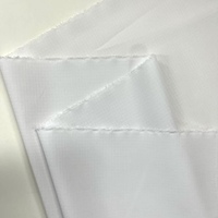 Tissu Ripstop Teint en Polyester et Spandex, Extensible dans les 4 Sens, 135 GSM, Personnalisé pour Vêtements de Sport et Activités pour Garçons et Filles