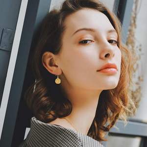 Pendientes de gancho de gota de bola de abejorro de abeja de <span class=keywords><strong>miel</strong></span> chapados en oro de Plata de Ley 925 para mujer - Product Image 3