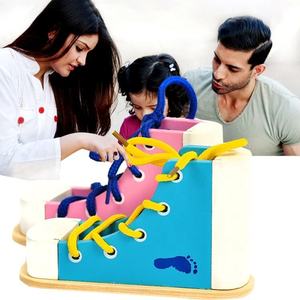 Aides pédagogiques Montessori pour l'éducation précoce, chaussures en bois pour enfants, lacets réalistes pour la maternelle, jeux <span class=keywords><strong>de</strong></span> <span class=keywords><strong>vie</strong></span> pour l'enfilage - Product Image 3