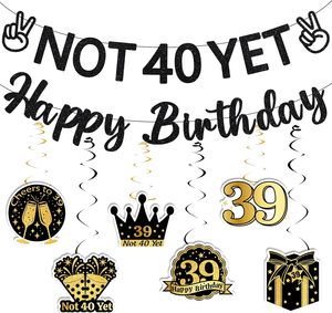 Decoraciones de <span class=keywords><strong>Cumpleaños</strong></span> Número <span class=keywords><strong>39</strong></span> para Hombres y Mujeres, Decoración Divertida con Brillo Negro y Dorado, No Aún Cumple 40, <span class=keywords><strong>Feliz</strong></span> <span class=keywords><strong>Cumpleaños</strong></span> con Pancarta y Espirales Colgantes - Product Image 1