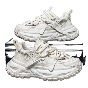 Chaussures pour hommes 2025 – Nouvelle collection automne – Style rehaussant – Sport décontracté d'extérieur – Polyvalentes – Résistantes à l'usure – Semelle épaisse – Noires à lacets - Product Image 1