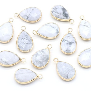 Collier en pierre naturelle et cristal, <span class=keywords><strong>prix</strong></span> <span class=keywords><strong>d</strong></span>'usine, cadeau DIY, pendentif goutte <span class=keywords><strong>d</strong></span>'<span class=keywords><strong>eau</strong></span> en matériaux mixtes 14*23mm pour femmes et hommes - Product Image 3