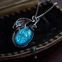 Collier pendentif gothique en cuivre pur, le dragon maléfique et la épée, pierre opale feu de dragon, plaqué argent vintage