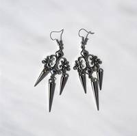 Pendientes puntiagudos góticos chapados en plata antigua de aleación de circón geométrico de moda de comercio exterior transfronterizo pendientes de personalidad