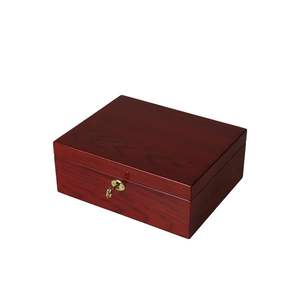 Boîte à bijoux rectangulaire en bois de luxe DSJ-1001 de la marque DS, personnalisable avec logo, pour emballage et rangement, vente en gros - Product Image 3