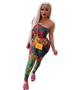 Tie Dye das mulheres Sexy Off The Shoulder 2 Peça Define Cópia Colorida Camo Manga Assimétrica Slim Fit Clube Conjunto - Product Image 1