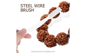 Spazzola Metallica con Manico Bianco, Spazzola Industriale con Setole, Manico Antiscivolo in Plastica, per Rimozione Ruggine, Levigatura e Lucidatura - Product Image 6