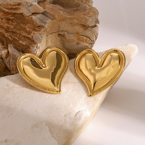 Chubby Heart Shaped 18k Gold Stainless Steel <b>Stud</b> <b>Earrings</b> For Gift Jewelry - Product Image 3