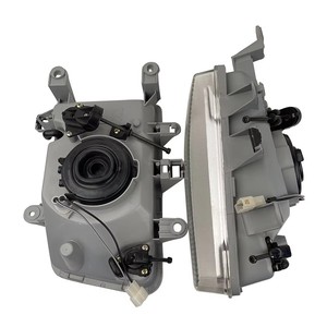 Phare de voiture Ln130 N130 Phare une paire de phares 1992 1993 1994 à 1996 <span class=keywords><strong>1997</strong></span> pour Toyota Hilux Surf - Product Image 2