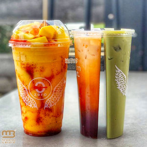 Tasse en plastique fendue de 32oz 700ml à deux compartiments Milkshake Smoothie Cups Partage Bubble Tea Twins Cups pour deux goûts - Product Image 6