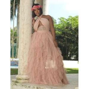 Corsetto alla moda e abito da festa in rete - Product Image 5