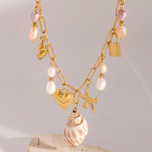 Elegante Collar con Colgante de Estrella de Mar, Concha y Corazón en Acero Inoxidable Dorado con Perlas, Estilo Vintage Francés, para Regalo - Product Image 3