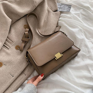 נשים קלאסי אחת כתף ארנק שליח כיכר תיק אופנה ליידי של ח"כ Crossbody שקיות עם אותיות - Product Image 6