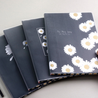 Cuaderno con Cubierta de PP con Estampado Floral de Margaritas, Diseño con Bordes Pintados, Papel Rayado Amigable con la Vista, Tamaños B5 y A5, Logotipo Personalizado, Diario Escolar para Estudiantes