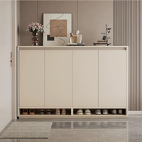 Meuble à chaussures 4 portes avec poignée dissimulée, finition crème mate, compartiment inférieur séparé pour pantoufles, meuble de rangement pour chaussures d'entrée
