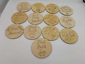 Marqueur de jalon mensuel pour bébé avec personnalisation en bois gravé marqueurs mensuels pour cadeau de <span class=keywords><strong>naissance</strong></span> et annonce de <span class=keywords><strong>naissance</strong></span> - Product Image 5