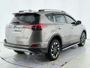 Auto Usata <span class=keywords><strong>Toyota</strong></span> <span class=keywords><strong>RAV4</strong></span> 2016 2017 2018 Modello 2.5L Automatico 4WD Edizione Elite SUV 5 Posti Senza Incidenti Alta Qualità Efficiente nei Consumi - Product Image 2