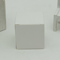 Boîtes carrées blanches en carton pliables, petites boîtes en carton kraft, impression sérigraphique personnalisable, utilisation agricole, vente en gros