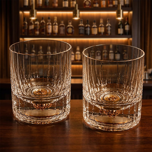 Juego de 2 Vasos de Cristal Ecológicos de Lujo con Borde Dorado, Diseño Moderno y Decoración en Lámina de Oro de 24K - Product Image 2