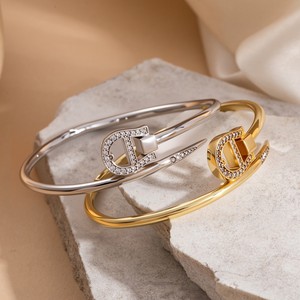 Pulsera cruzada de oro y plata, aleación de zinc, diseño geométrico, regalo de joyería unisex - Product Image 4