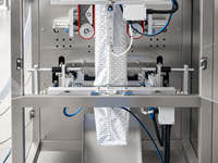 Machine d'emballage automatique de café en poudre et de grains de café avec alimentation sous vide et applicateur de valve de dégazage 10-25/min
