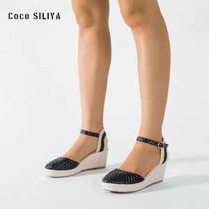 Sandales compensées Coco SILIYA à bout fermé, semelle en paille, fermeture à boucle, chaussures d'été respirantes pour femmes - Product Image 1
