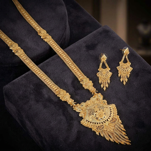 Venta al por mayor de joyería llena de oro de 14K 18K 24K, collares largos de microformación, joyería india de diseño floral chapado en oro de latón. - Product Image 1