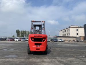 מלגזה דיזל 5 טון מנוע יפני, קיבולת העמסה 5 טון, מלגזה 5 טון עם תקני CE ו-ISO - Product Image 3