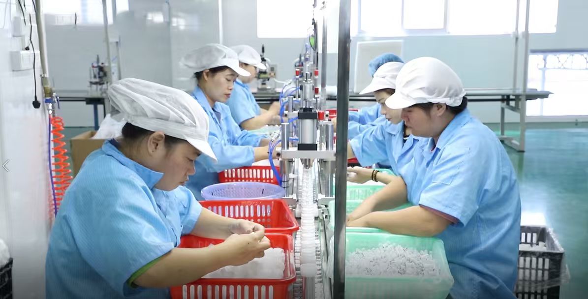 large luxury airless glass pump bottle for lotion