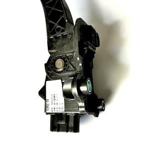 Pédale d'accélérateur 4891585AB pour Dodge Journey Caliber 2007-2009 à transmission automatique, pièce en plastique - Product Image 4
