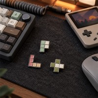 Pin's en émail personnalisé en forme de bloc de jeu, badge de jeu rétro, puzzle, jeu vidéo classique, bouton d'oreille, en métal noir, pour sacs et chapeaux