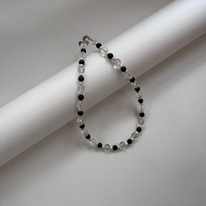 قلادة خرز زجاجية ملونة بتصميم بسيط مخصص، قلادة يدوية الصنع من الخرز الأكريليك قوس قزح، مجوهرات غير مسببة للحساسية للنساء كهدايا - Product Image 5