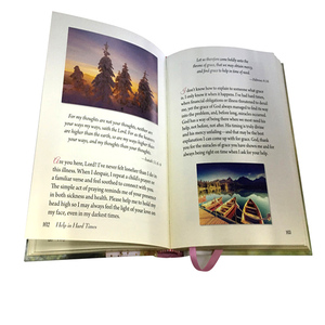 Personaliza tu Libro de Tapa Dura Romántico de Alta Calidad con Bordes Pintados y Pulverizados, Estampado en Oro y UV Localizado - Product Image 5